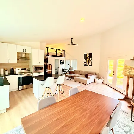 Modern Cottage For 4